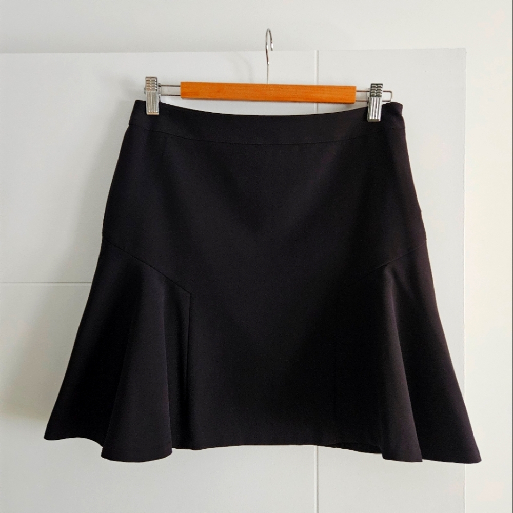 Amanda + Chelsea 6 M Elegant Black Flared Mini Lined Skirt